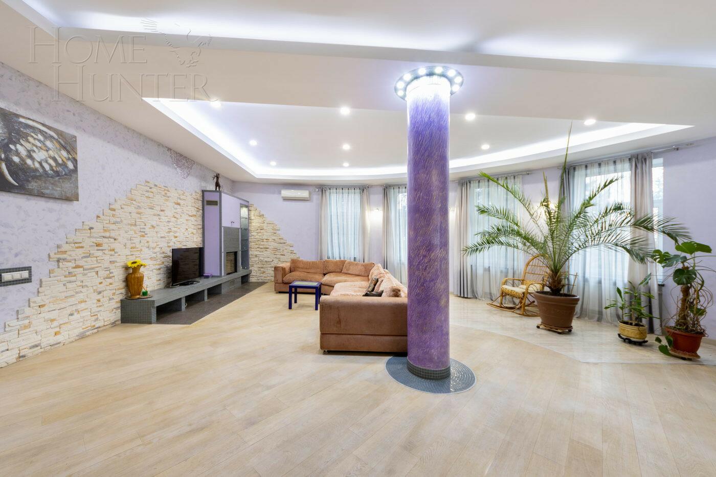 3-этажный коттедж 560 м² с отделкой