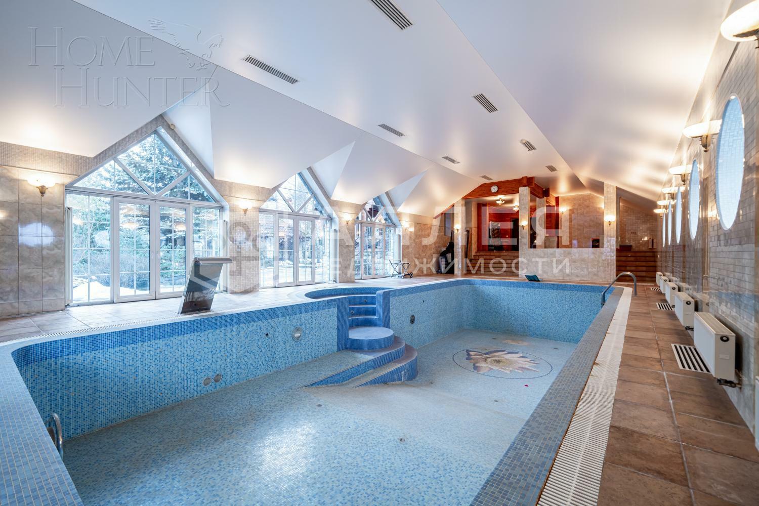 2-этажный коттедж 1 012 м² с отделкой