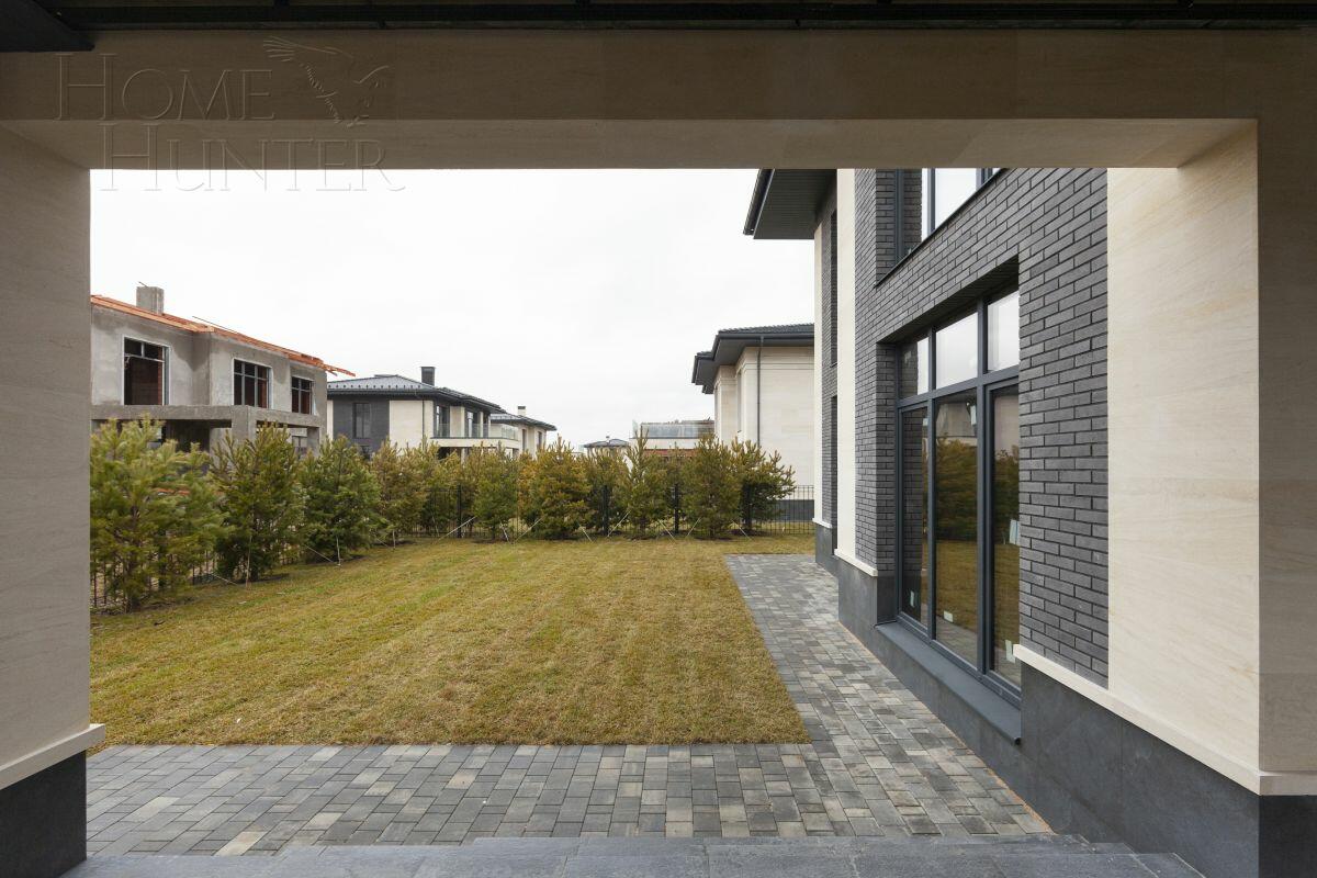 2-этажный коттедж 307 м² без отделки