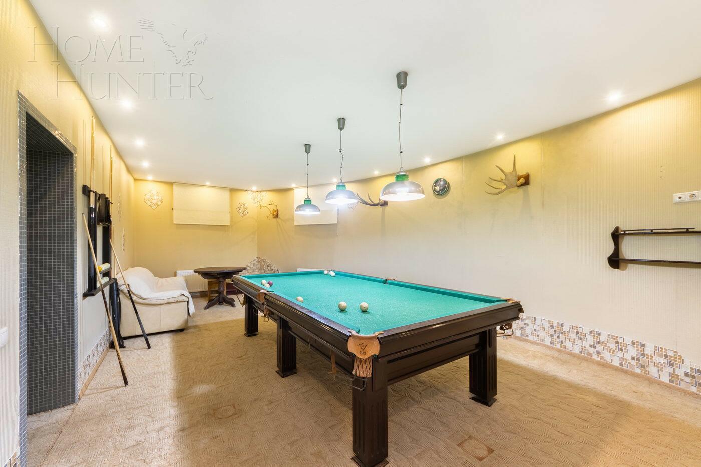 3-этажный коттедж 560 м² с отделкой