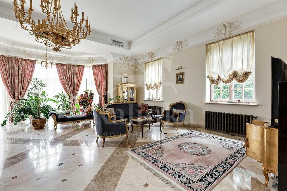 2-этажный коттедж 980 м² с отделкой