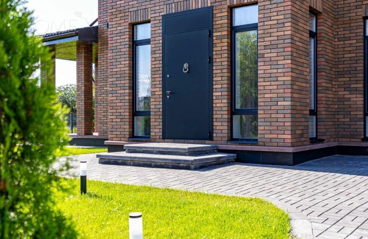 2-этажный коттедж 286 м² с отделкой