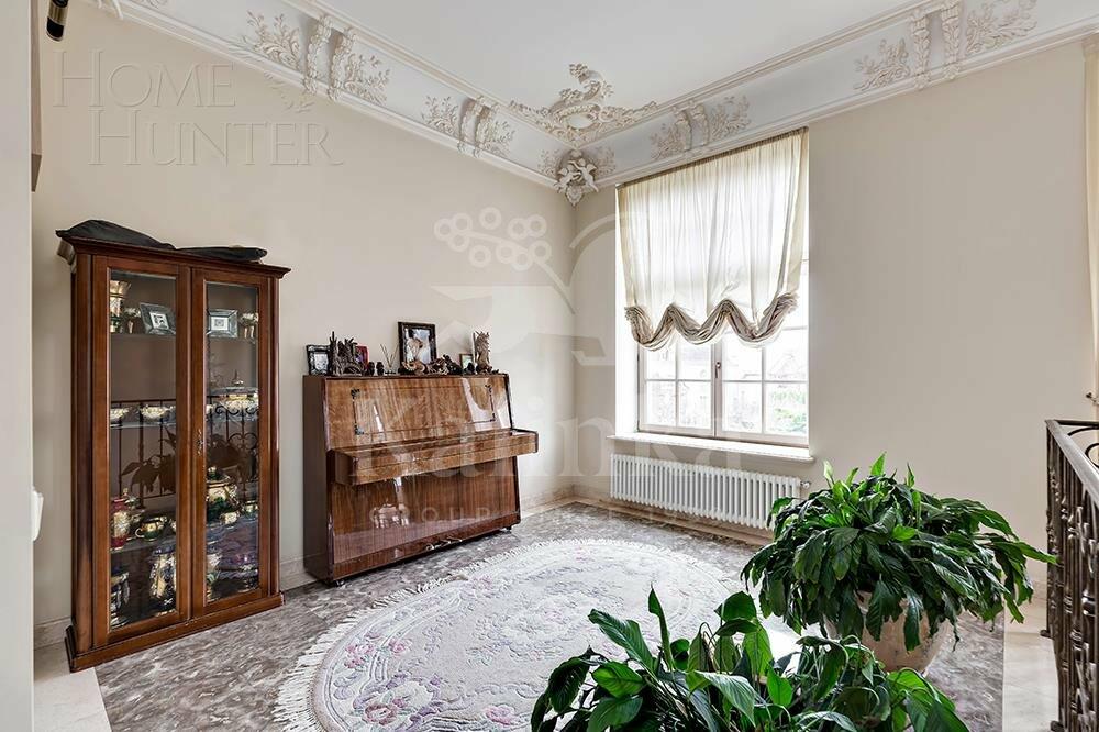 2-этажный коттедж 980 м² с отделкой