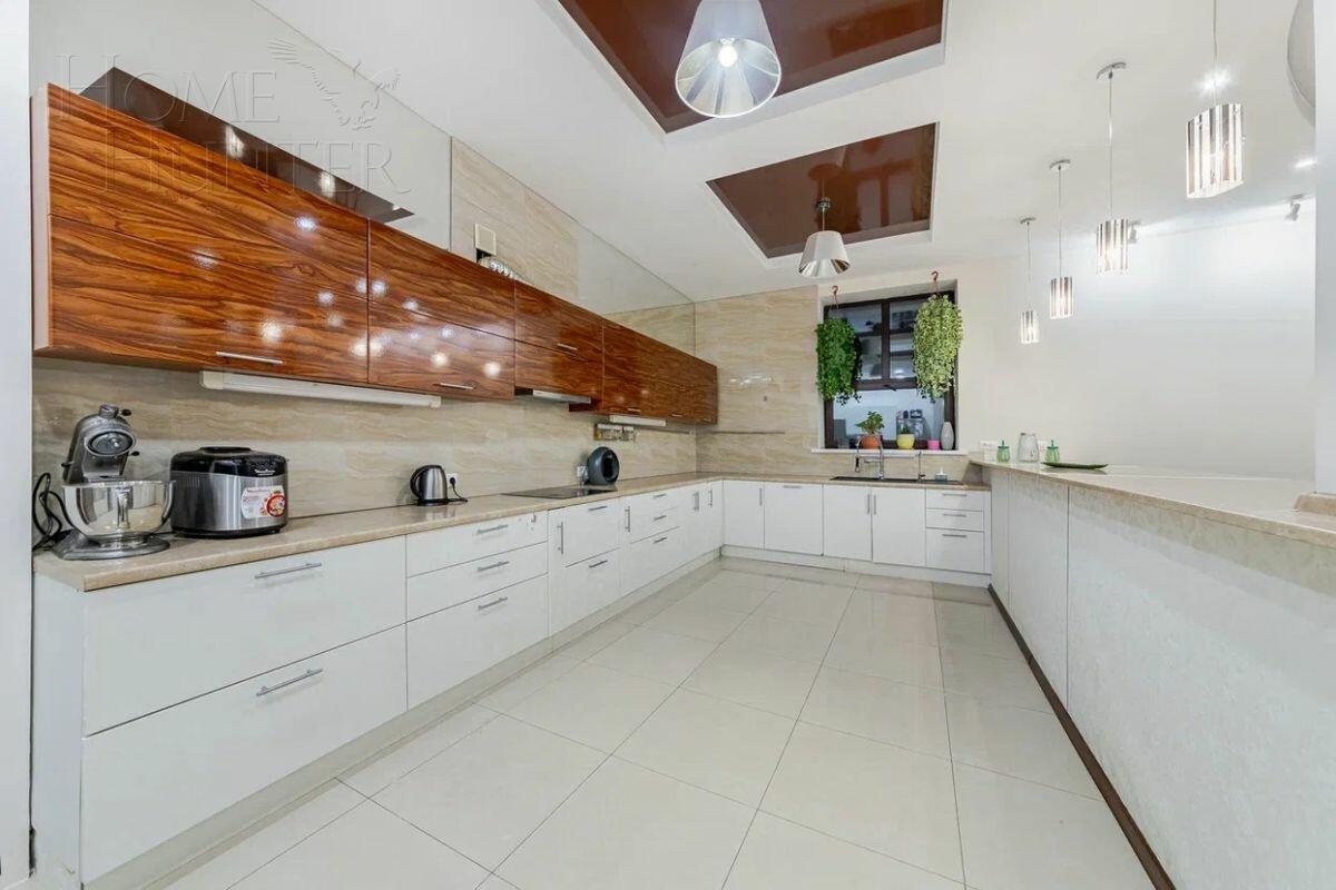 2-этажный коттедж 430 м² с отделкой