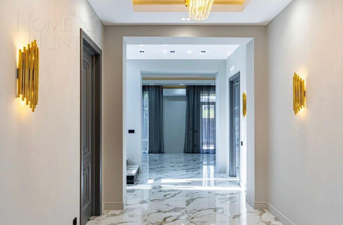 2-этажный коттедж 286 м² с отделкой