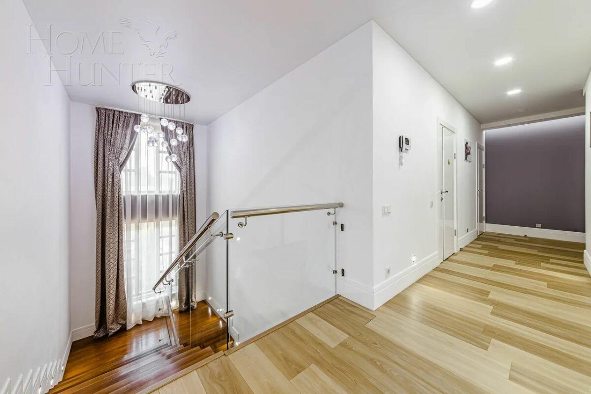 2-этажный коттедж 430 м² с отделкой