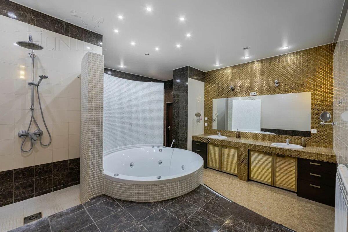 2-этажный коттедж 430 м² с отделкой