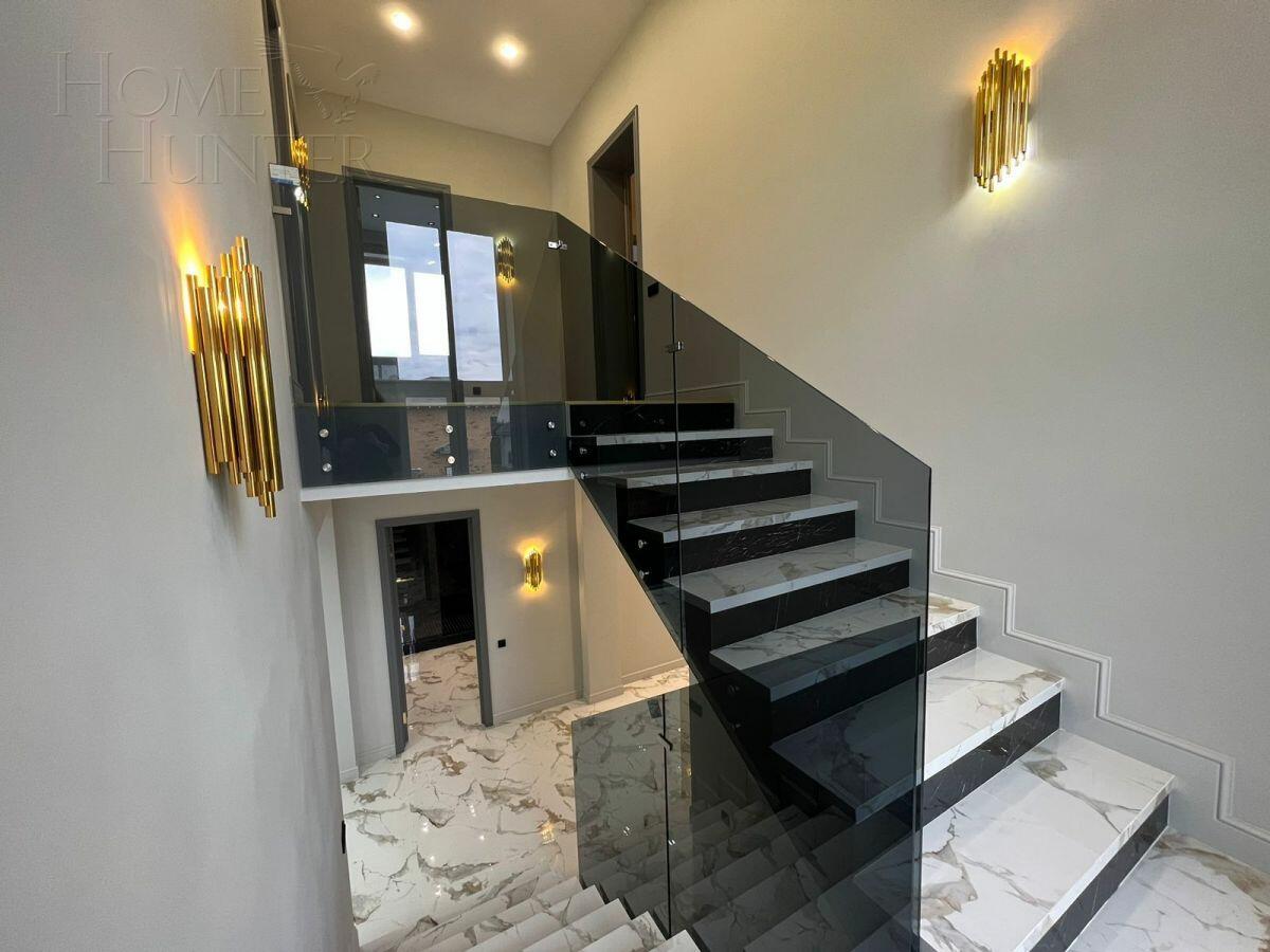 2-этажный коттедж 286 м² с отделкой