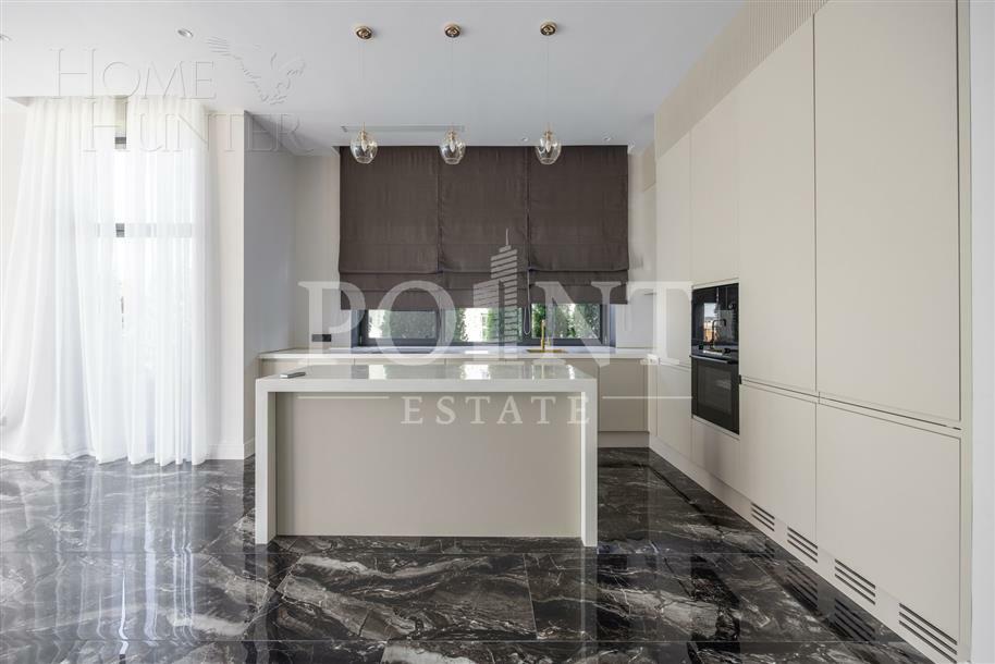 2-этажный коттедж 995 м² с отделкой