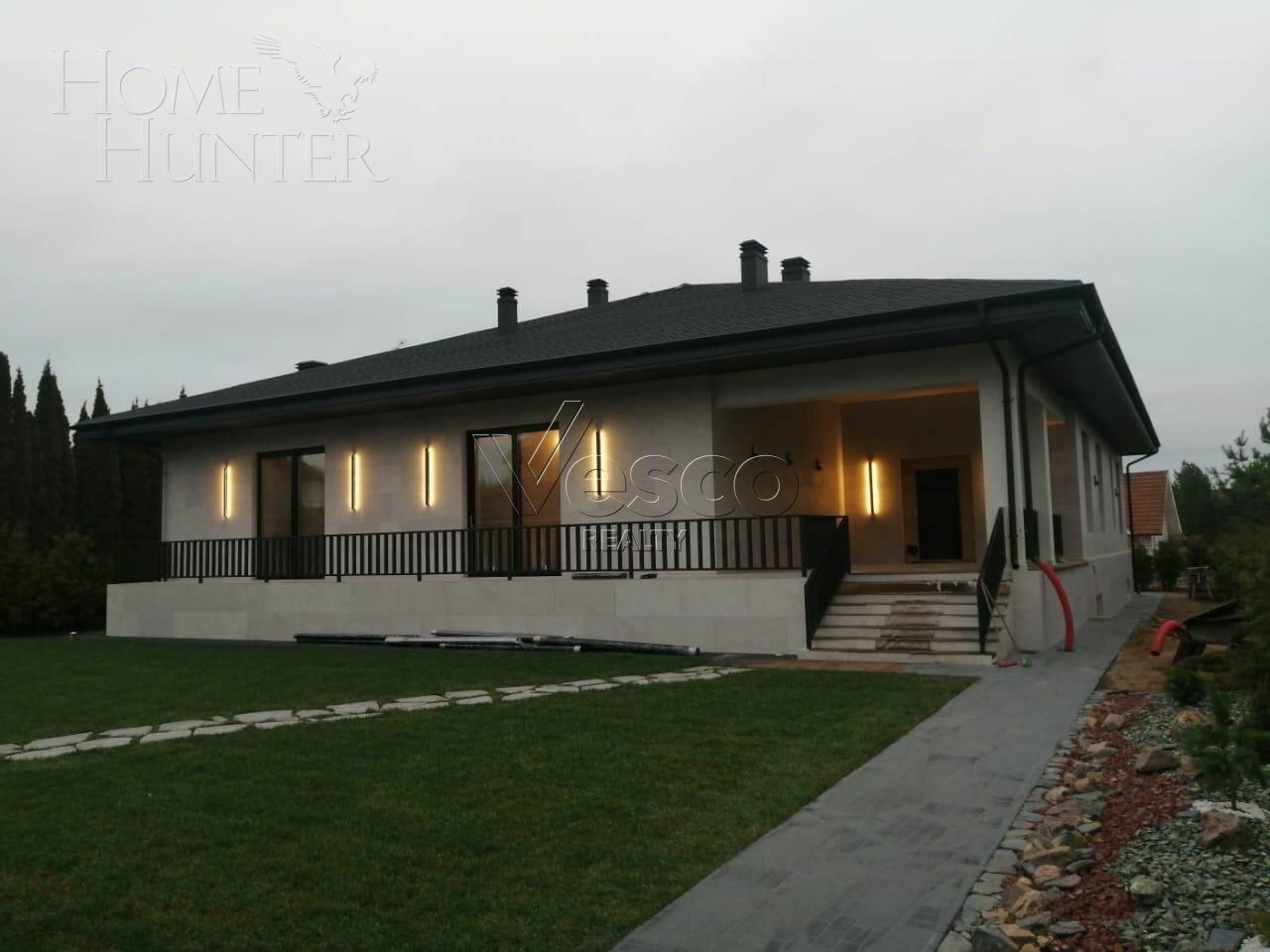 1-этажный коттедж 990 м² с отделкой