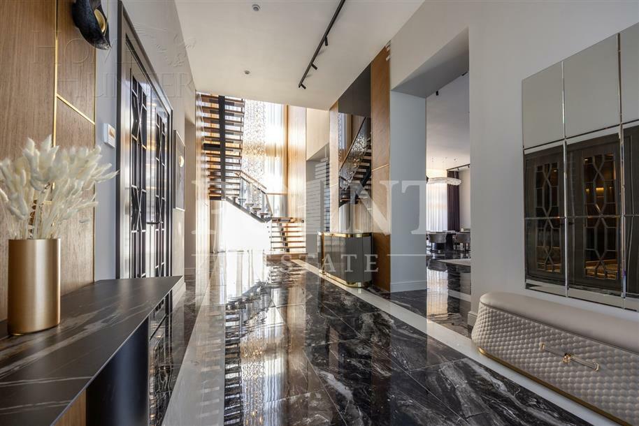 2-этажный коттедж 995 м² с отделкой