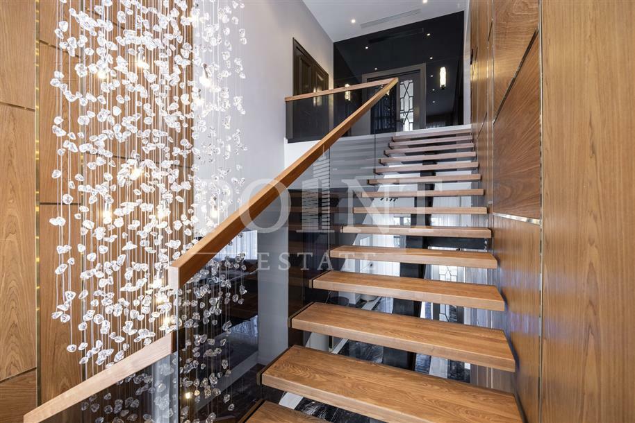 2-этажный коттедж 995 м² с отделкой