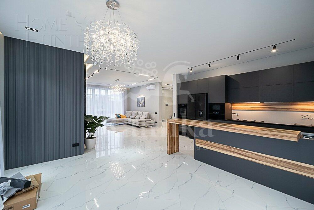 2-этажный коттедж 439 м² с отделкой
