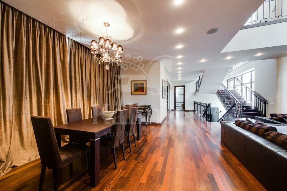 2-этажный коттедж 750 м² с отделкой