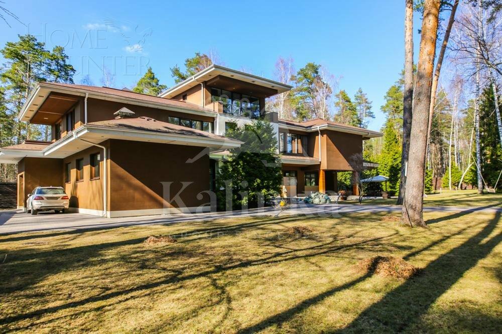 2-этажный коттедж 750 м² с отделкой