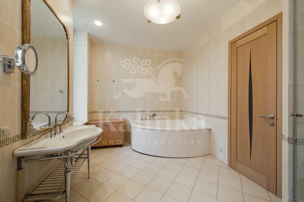 2-этажный коттедж 750 м² с отделкой