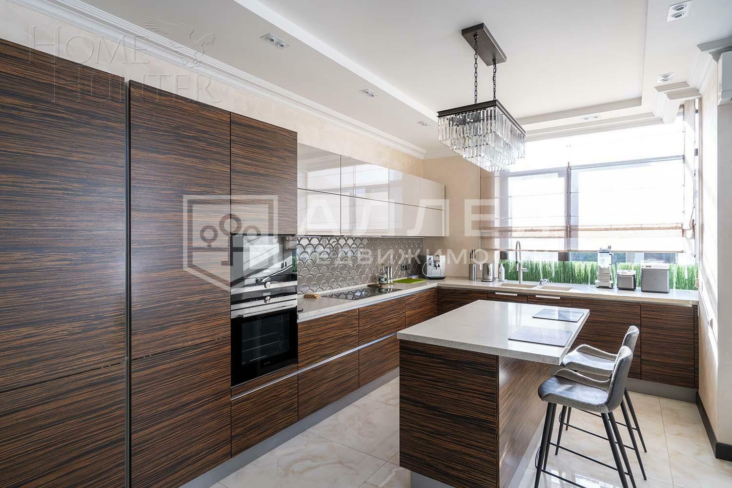 2-этажный коттедж 496 м² с отделкой