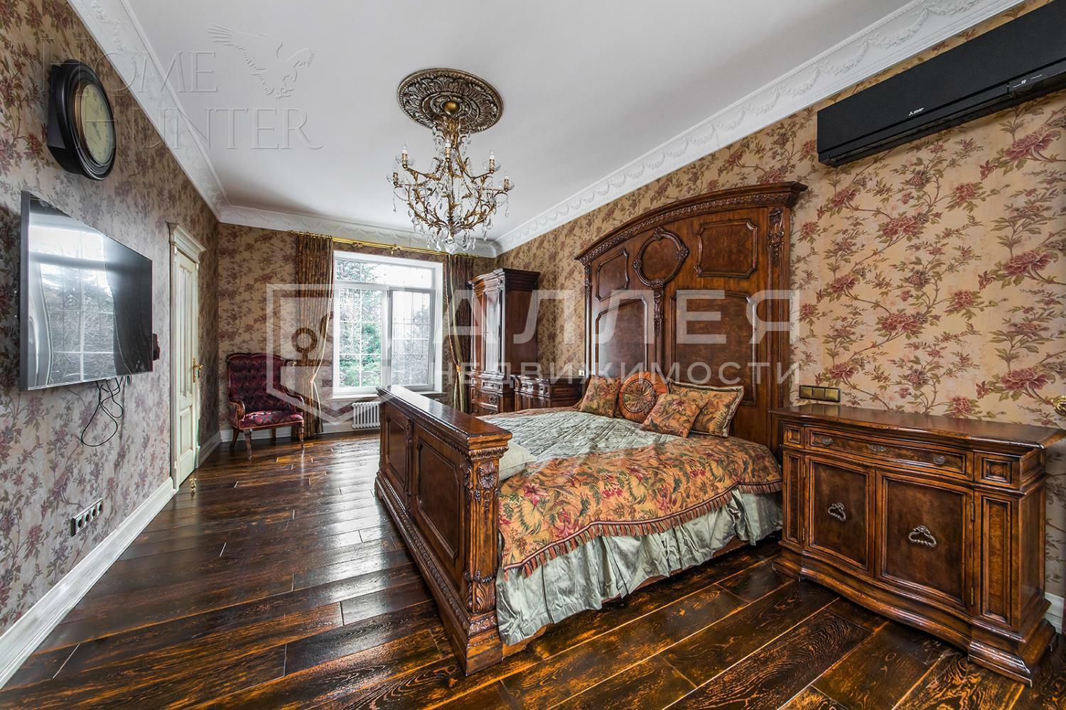 3-этажный коттедж 1 000 м² с отделкой