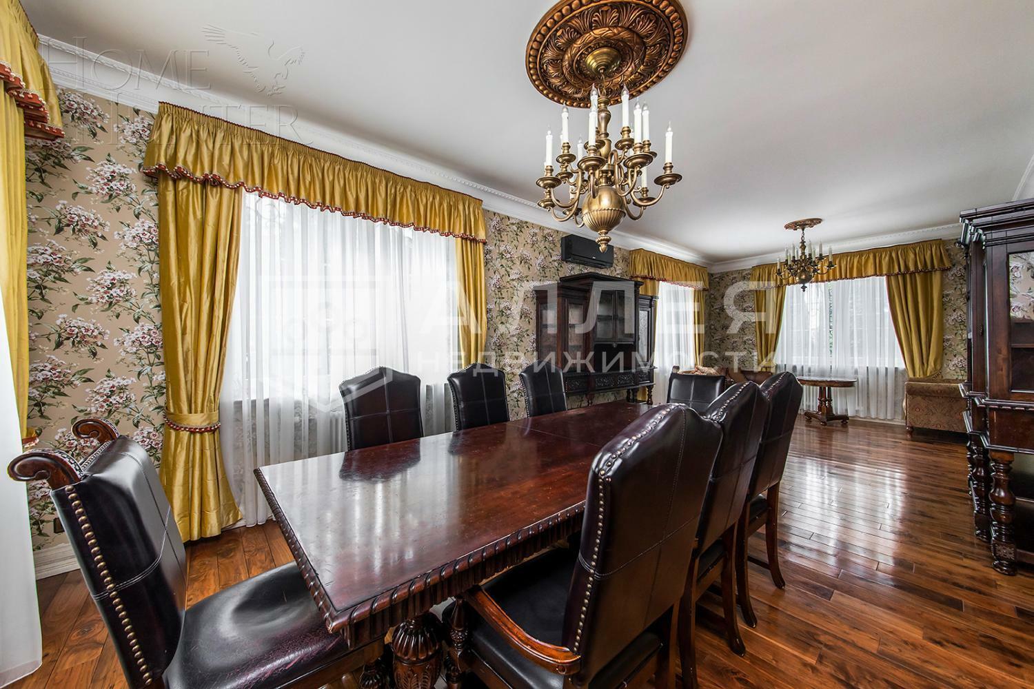 3-этажный коттедж 1 000 м² с отделкой