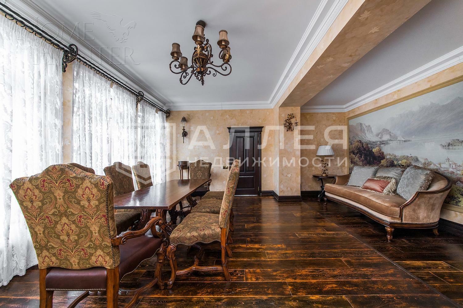 3-этажный коттедж 1 000 м² с отделкой