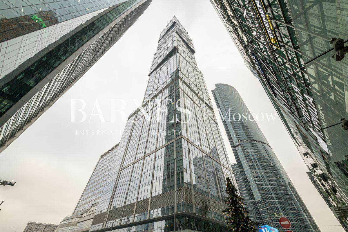 2-УРОВНЕВЫЕ АПАРТАМЕНТЫ С ОТДЕЛКОЙ 154 М² НА 68 ЭТАЖЕ