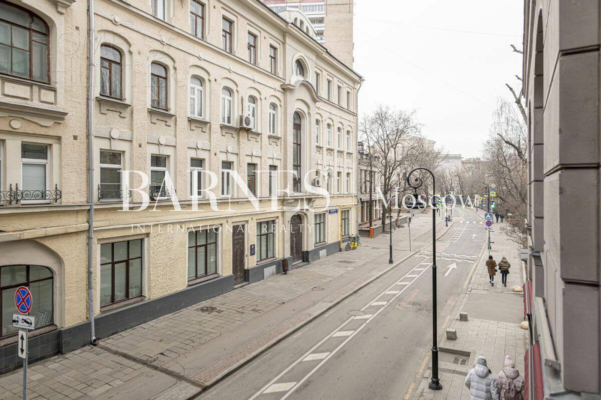 3-КОМН. КВАРТИРА С ОТДЕЛКОЙ 137 М² НА 2 ЭТАЖЕ