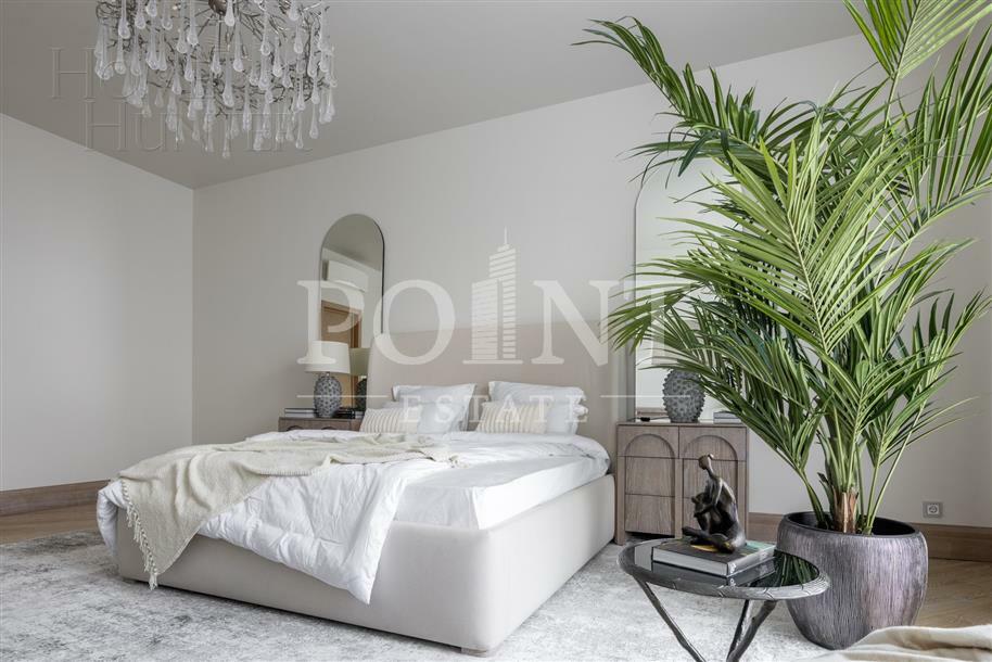 3-этажный коттедж 1 000 м² с отделкой