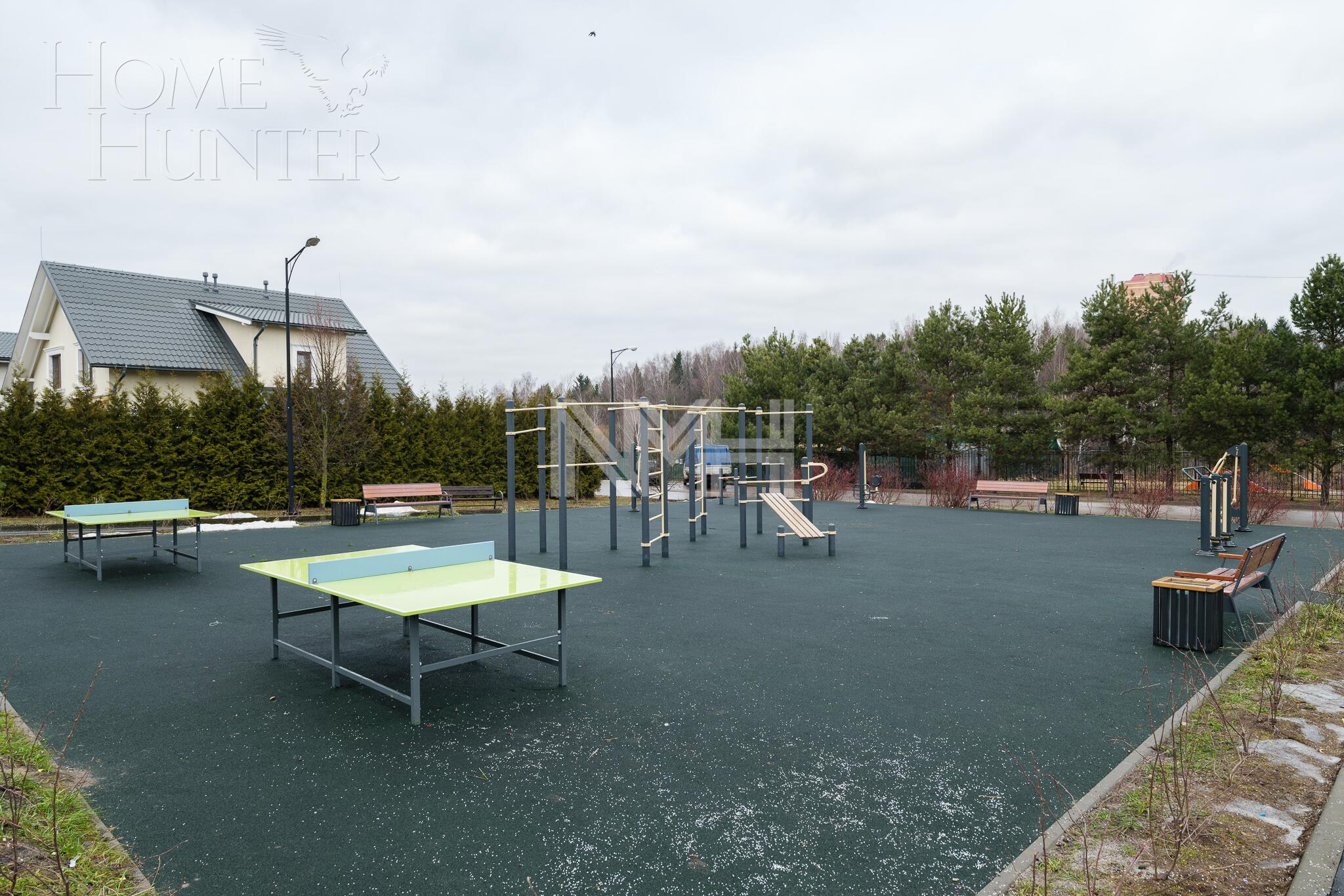 2-этажный таунхаус 380 м² без отделки