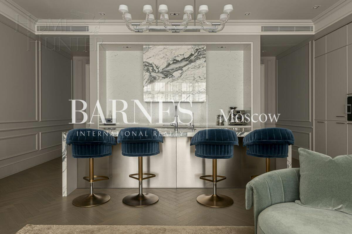 3-КОМН. КВАРТИРА С ОТДЕЛКОЙ 137 М² НА 2 ЭТАЖЕ