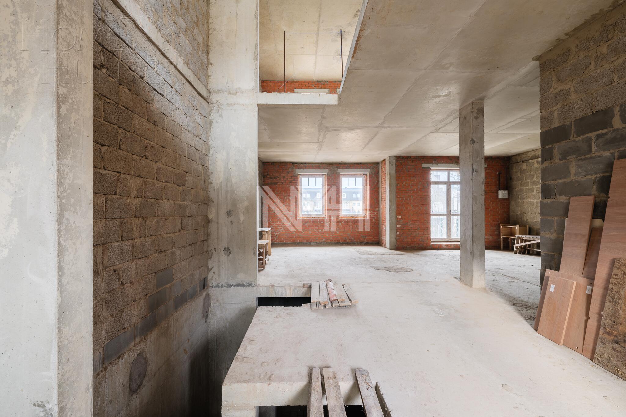 2-этажный таунхаус 380 м² без отделки