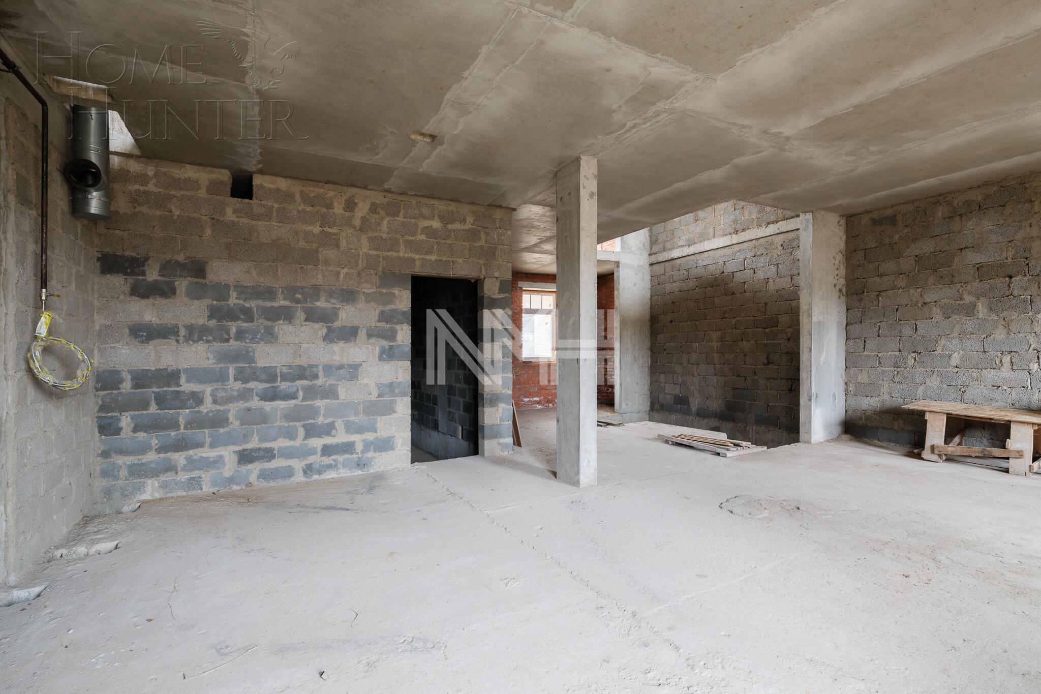 2-этажный таунхаус 380 м² без отделки