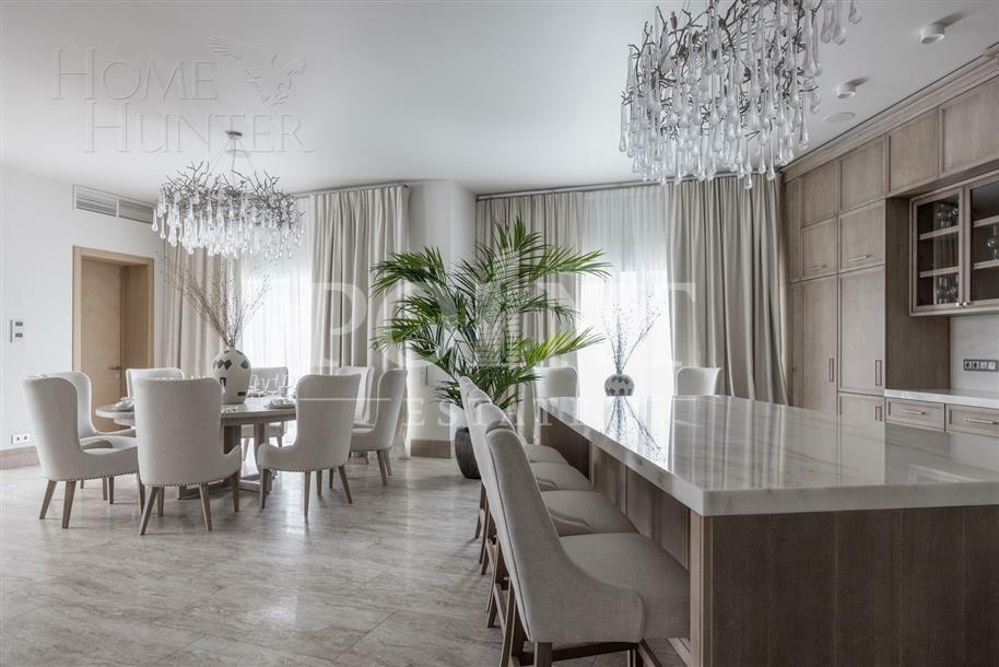 3-этажный коттедж 1 000 м² с отделкой