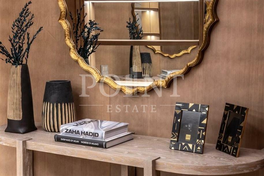 3-этажный коттедж 1 000 м² с отделкой