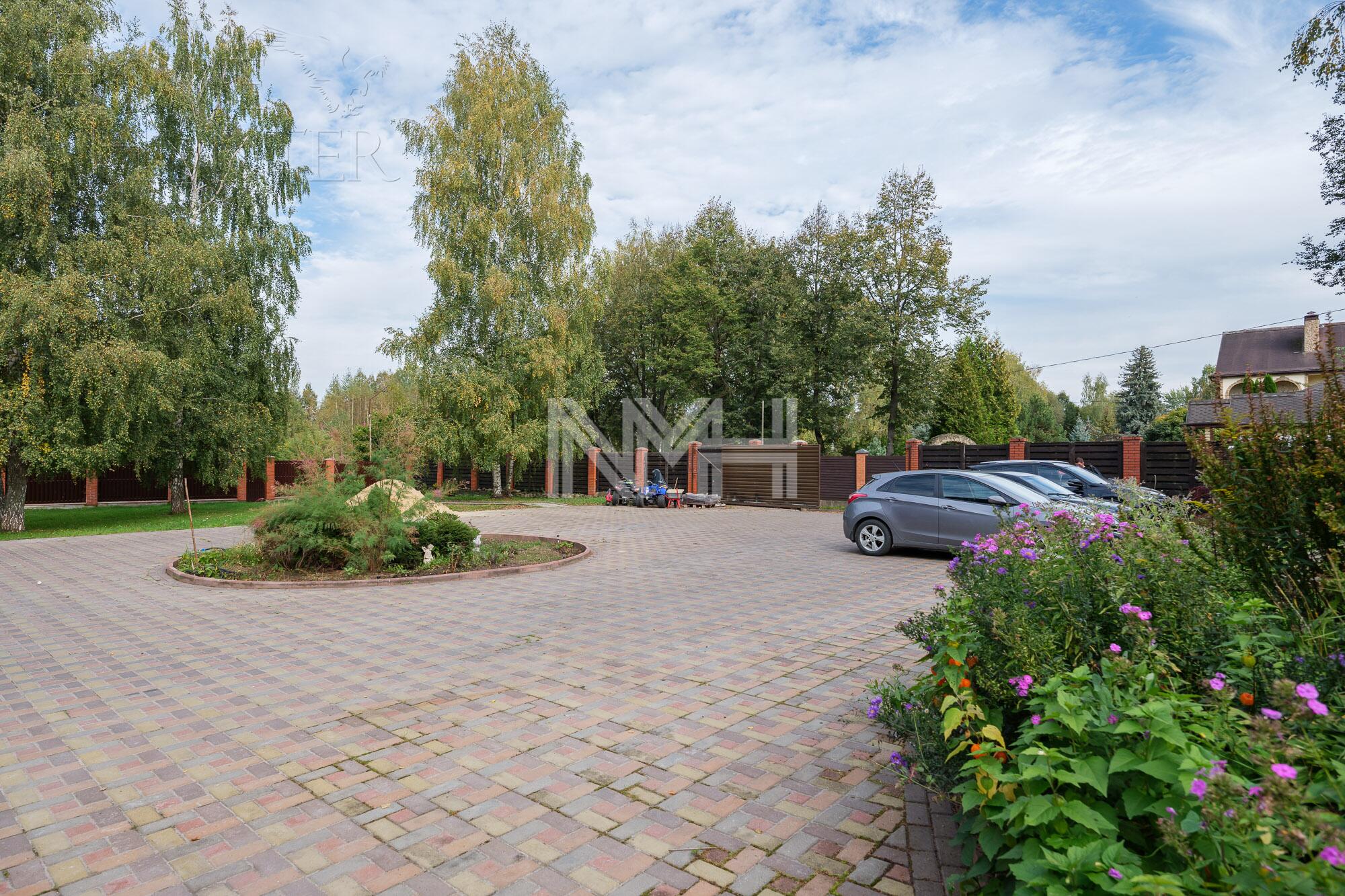 2-этажный коттедж 800 м² с отделкой