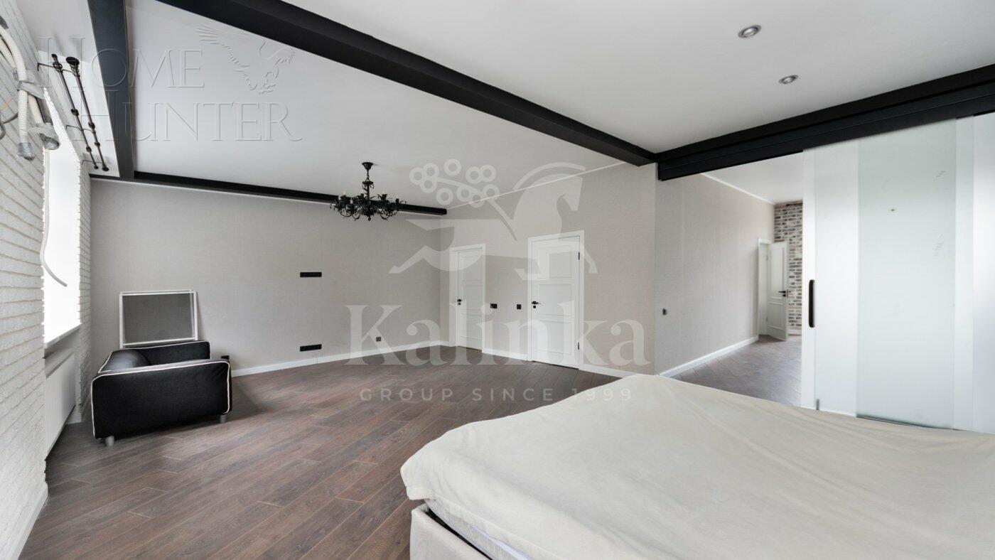 4-УРОВНЕВЫЙ ТАУНХАУС С ОТДЕЛКОЙ 370 М² НА 1 ЭТАЖЕ