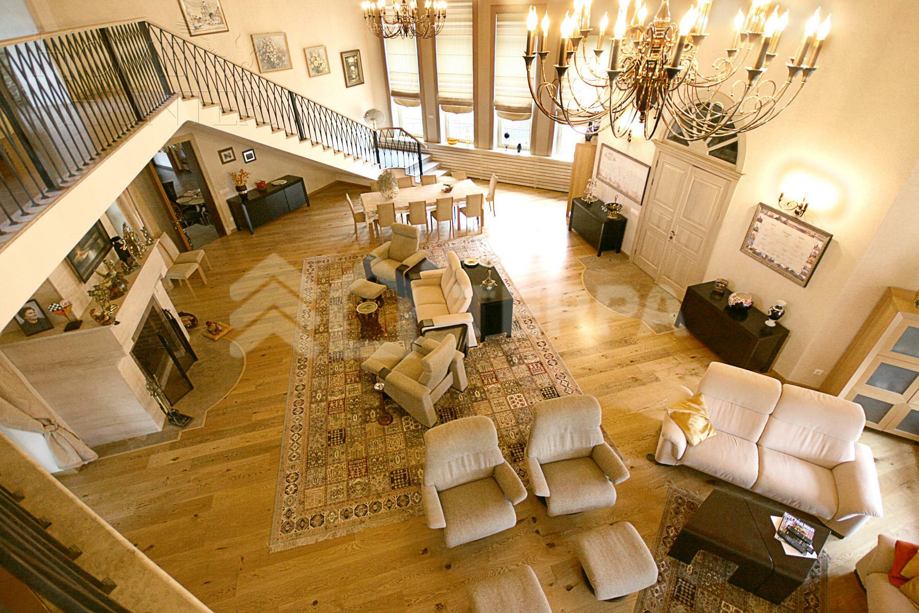 2-этажный коттедж 2 000 м² с отделкой