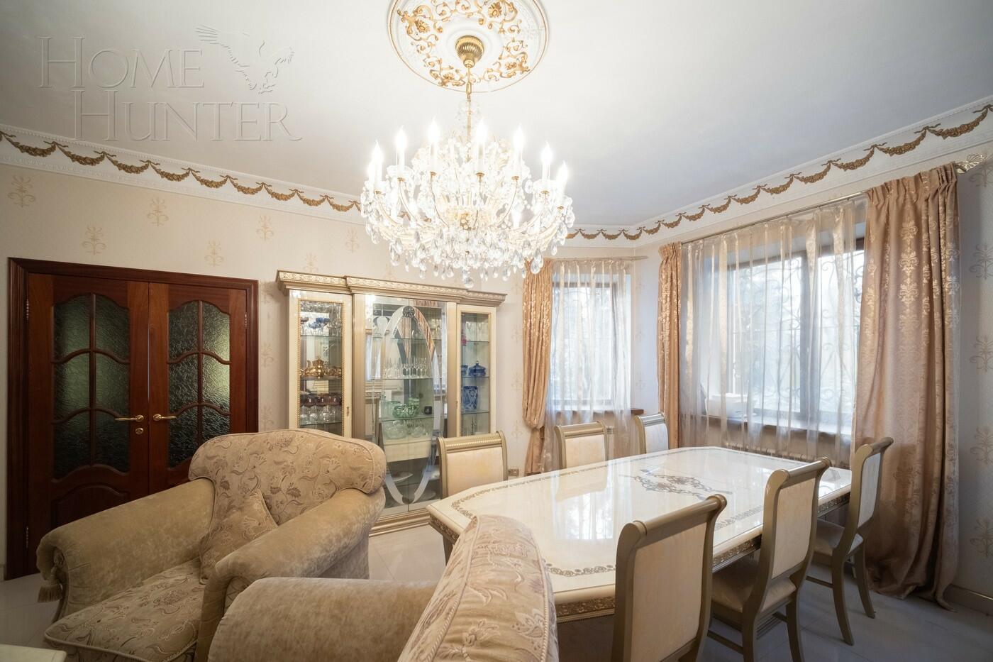 2-этажный коттедж 600 м² с отделкой