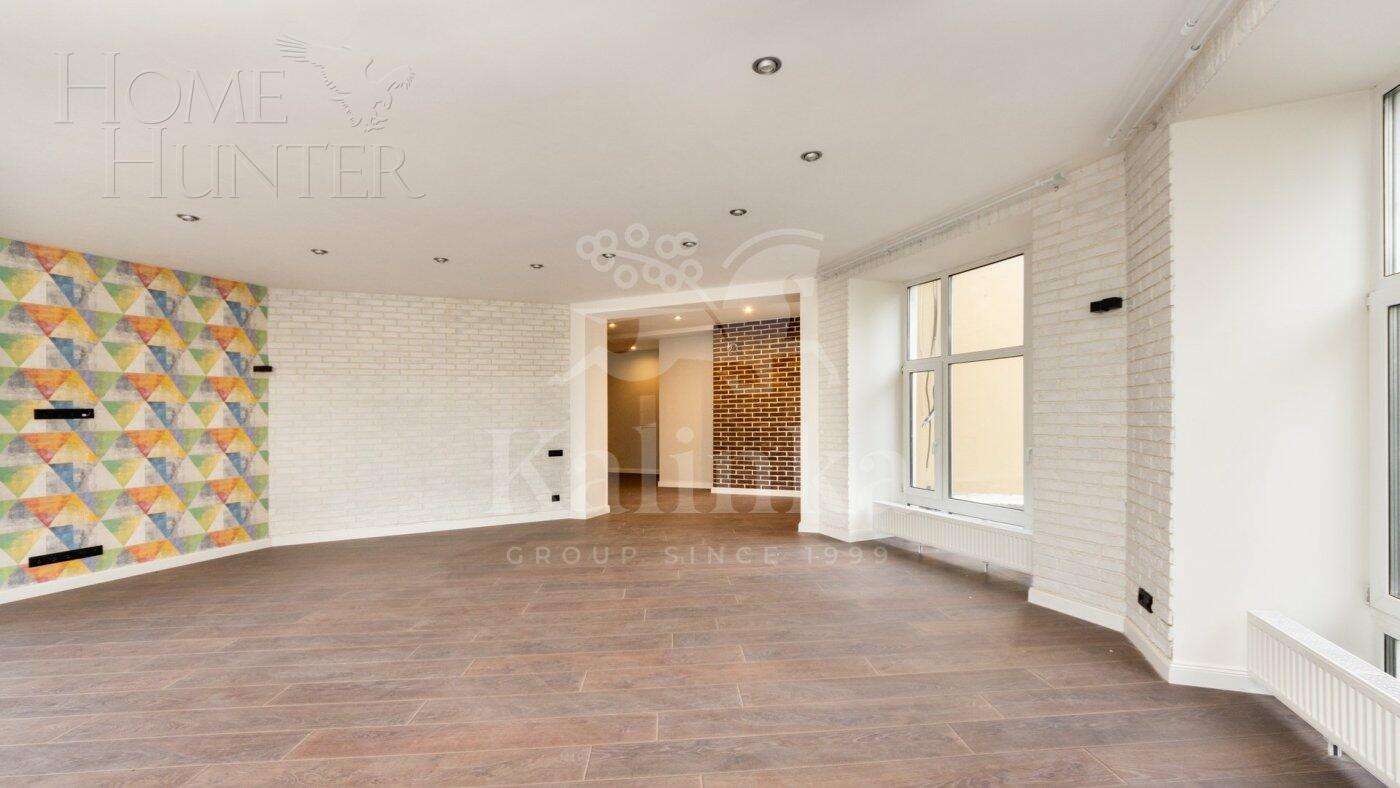 4-УРОВНЕВЫЙ ТАУНХАУС С ОТДЕЛКОЙ 370 М² НА 1 ЭТАЖЕ