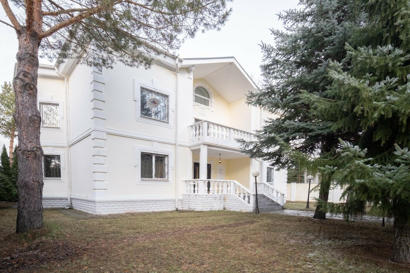 2-этажный коттедж 600 м² с отделкой