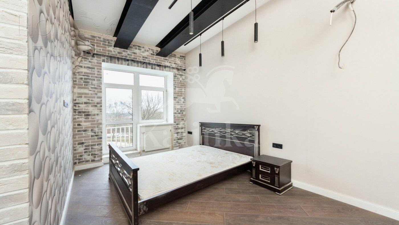 4-УРОВНЕВЫЙ ТАУНХАУС С ОТДЕЛКОЙ 370 М² НА 1 ЭТАЖЕ