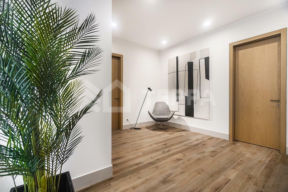 2-этажный коттедж 450 м² без отделки