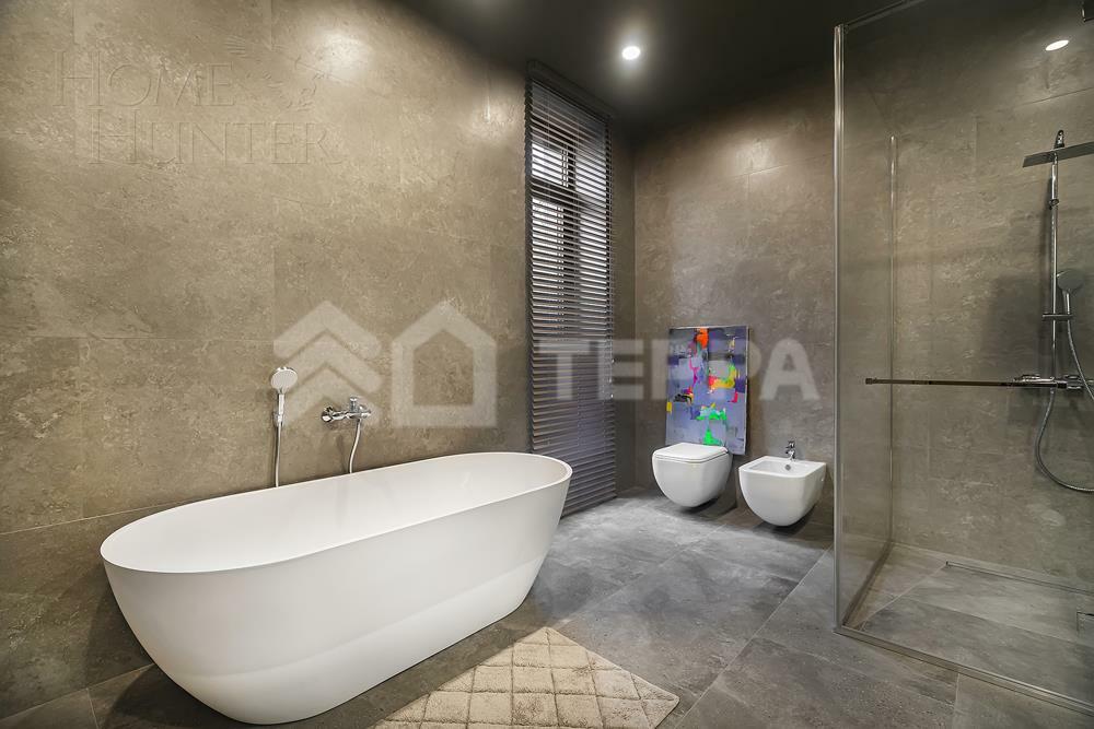 2-этажный коттедж 450 м² без отделки