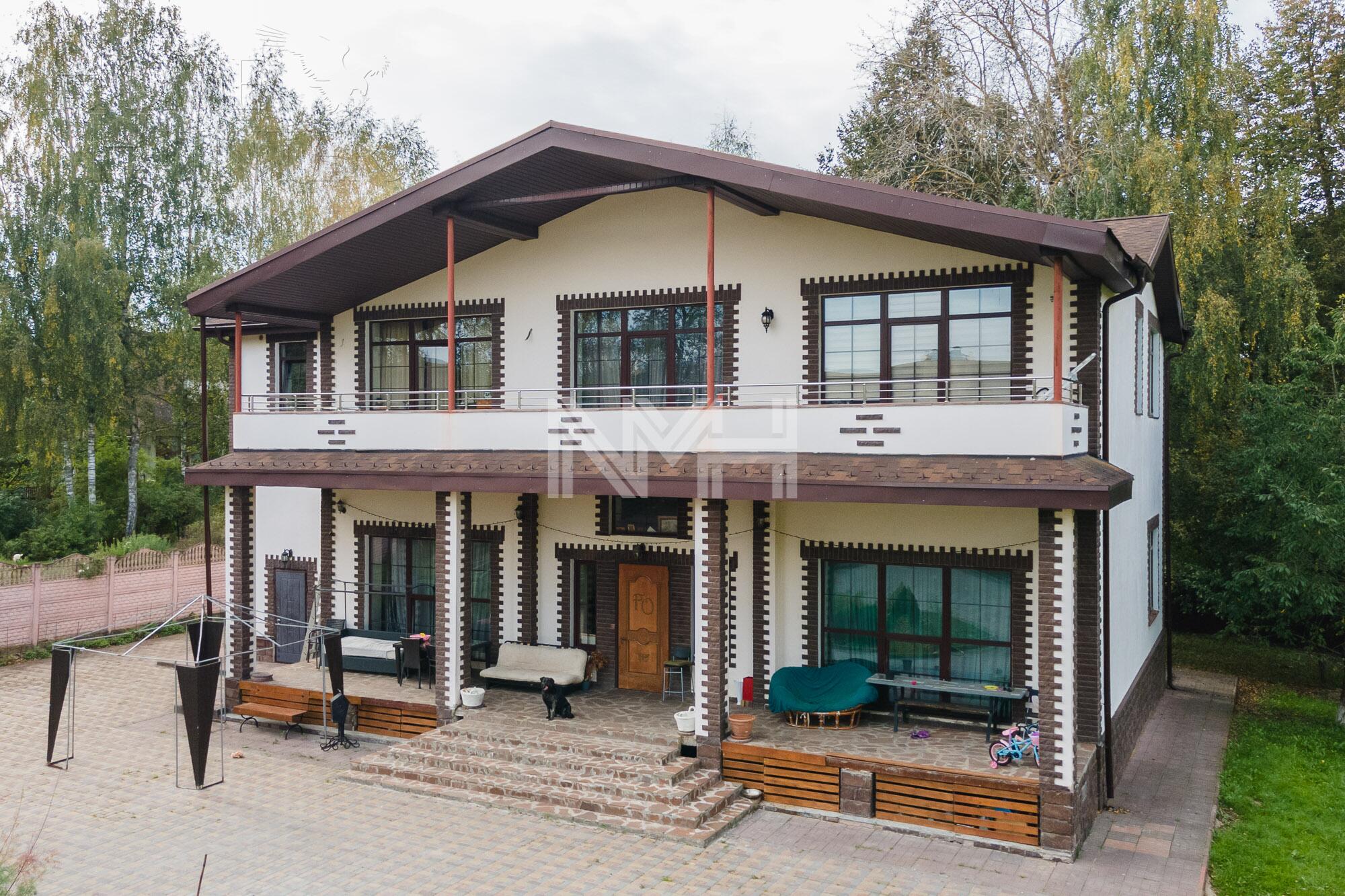 2-этажный коттедж 800 м² с отделкой