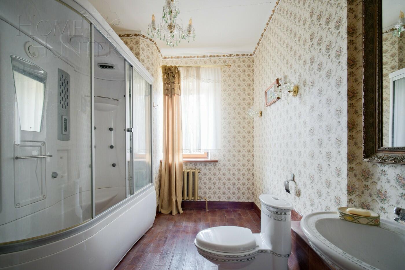 2-этажный коттедж 600 м² с отделкой