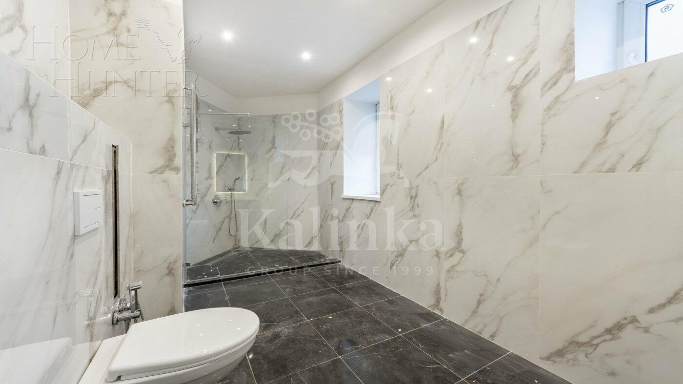 4-УРОВНЕВЫЙ ТАУНХАУС С ОТДЕЛКОЙ 370 М² НА 1 ЭТАЖЕ