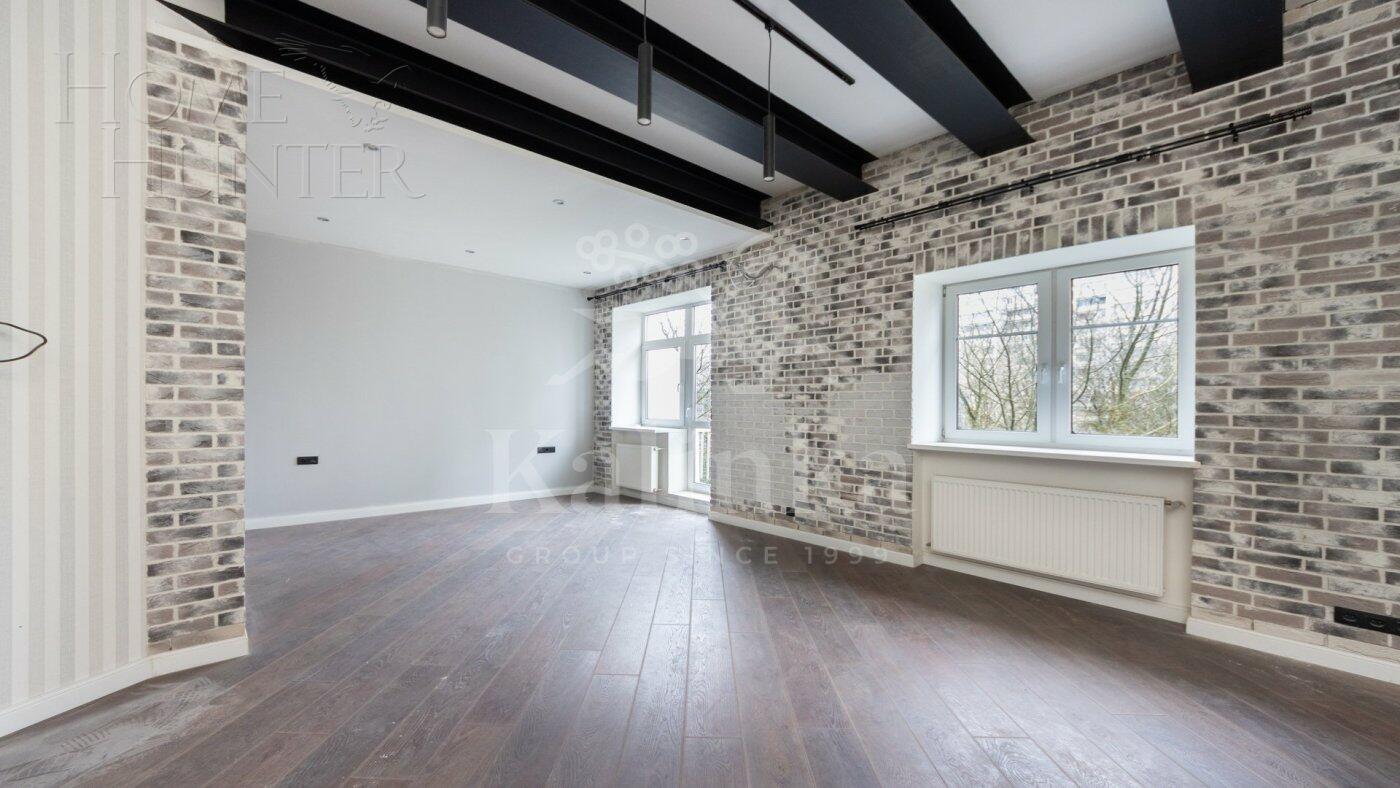 4-УРОВНЕВЫЙ ТАУНХАУС С ОТДЕЛКОЙ 370 М² НА 1 ЭТАЖЕ