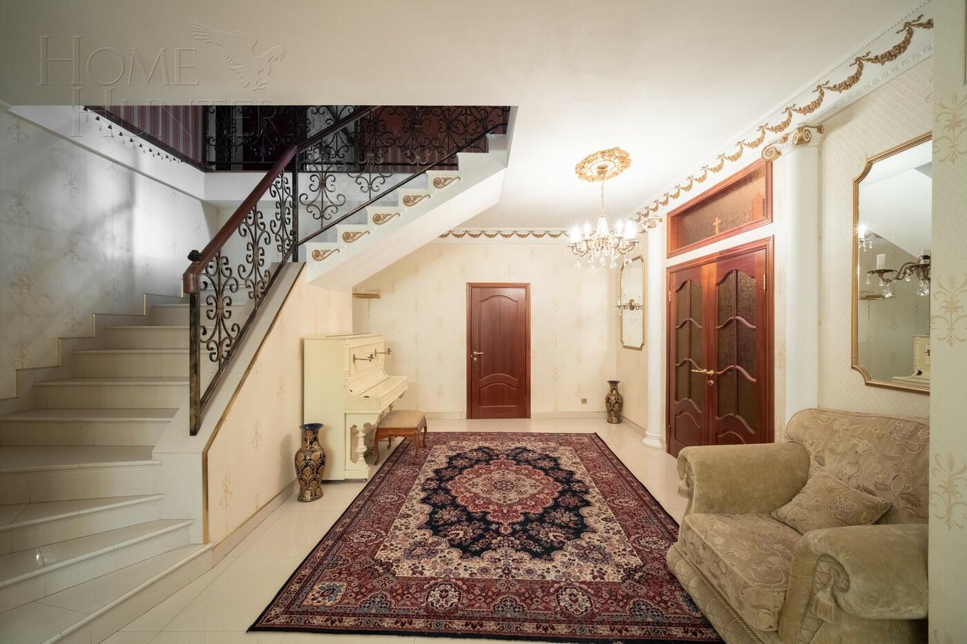 2-этажный коттедж 600 м² с отделкой