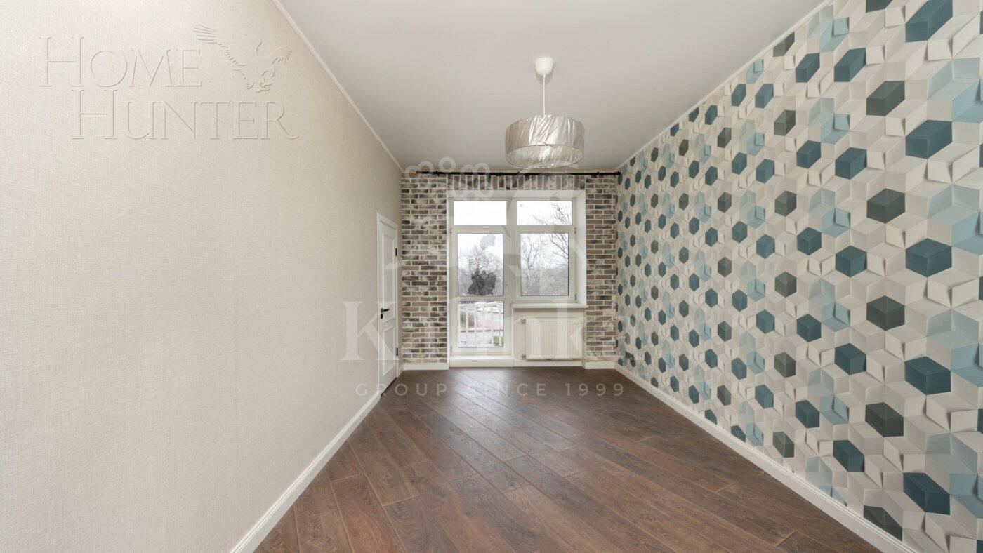 4-УРОВНЕВЫЙ ТАУНХАУС С ОТДЕЛКОЙ 370 М² НА 1 ЭТАЖЕ