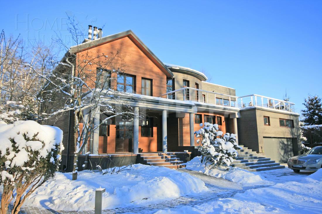 2-этажный коттедж 650 м² с отделкой