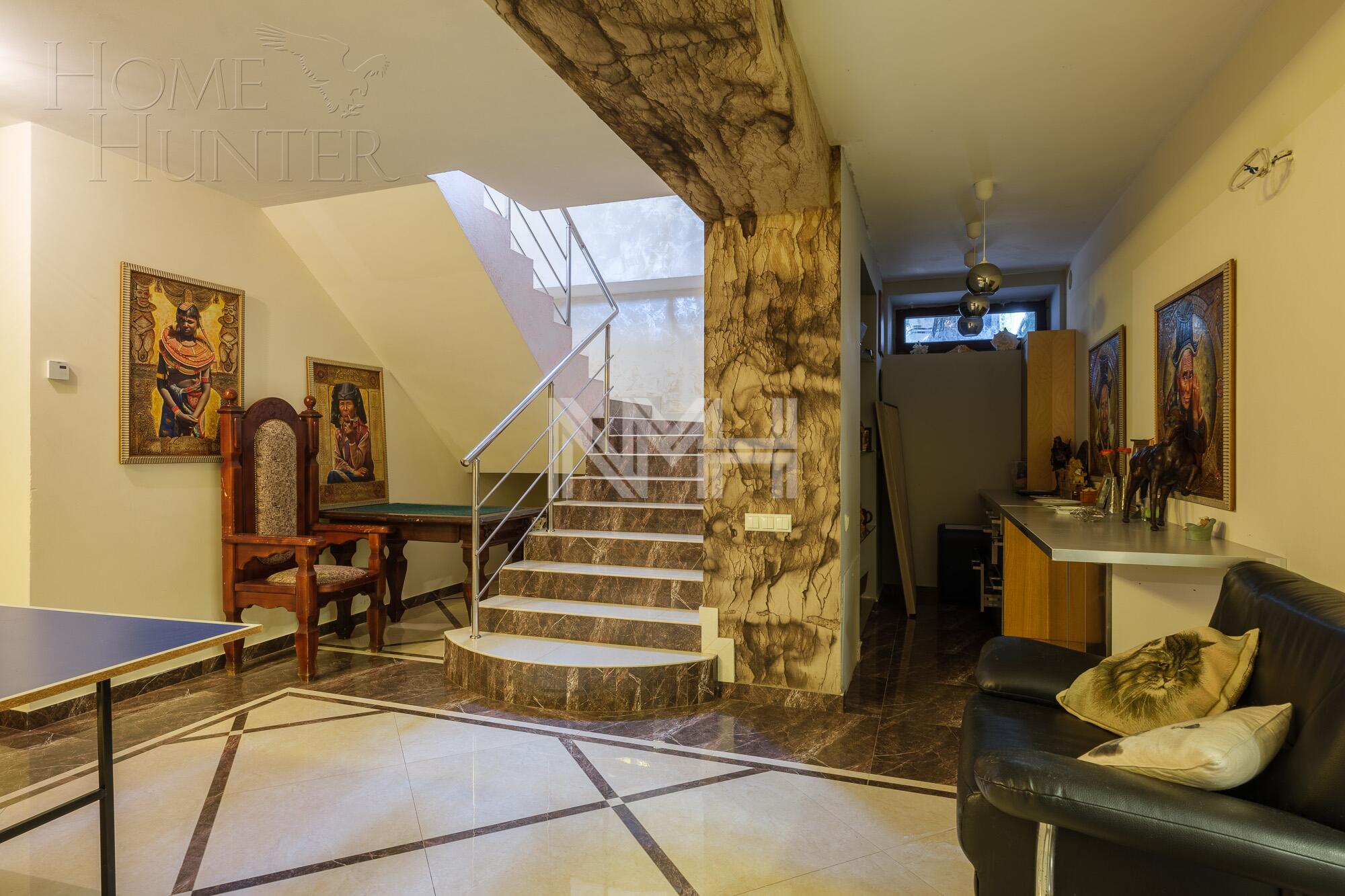 2-этажный коттедж 800 м² с отделкой